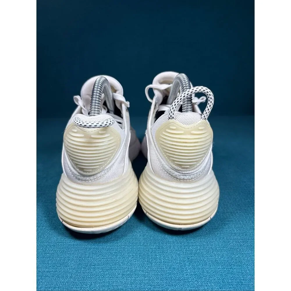 Nike Air Max 2090 Triple White Women's Size 7 (CK2612-100)